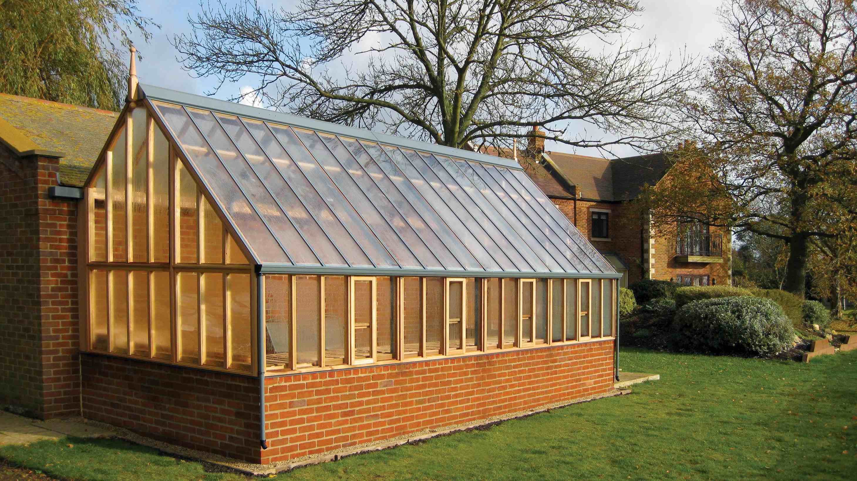 Gabriel Ash Greenhouses RHS Vinehouse Lionel Coulot Gardens